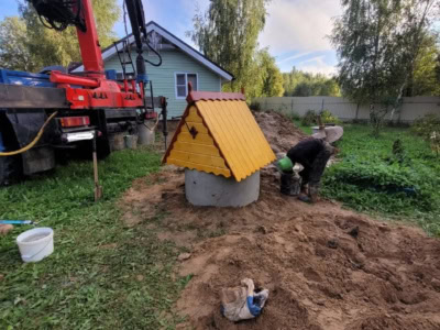Домики для колодца